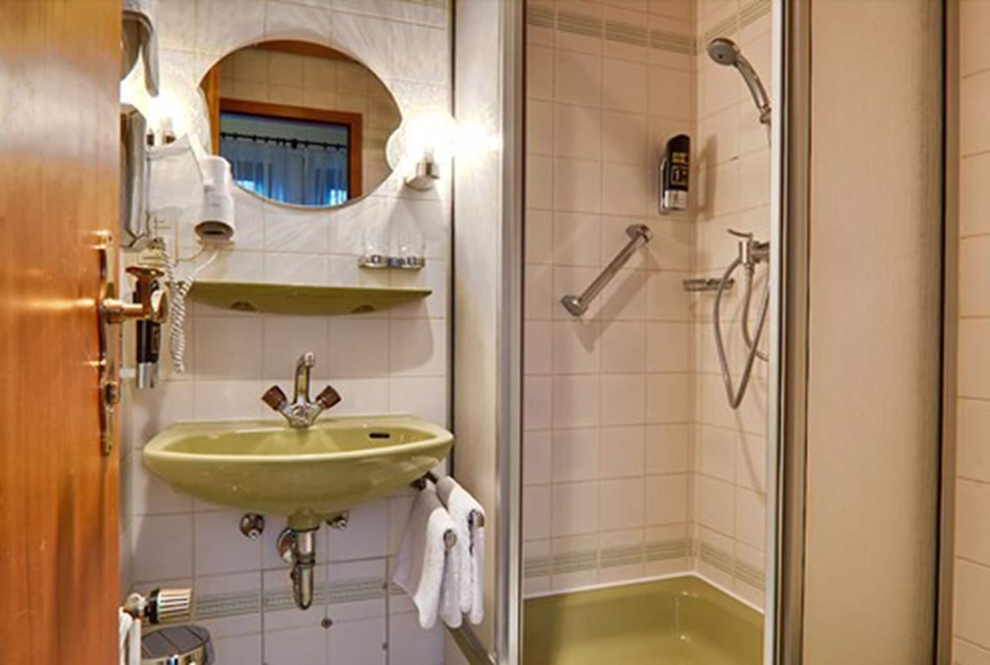 Hotel Lamm Remshalden Екстер'єр фото