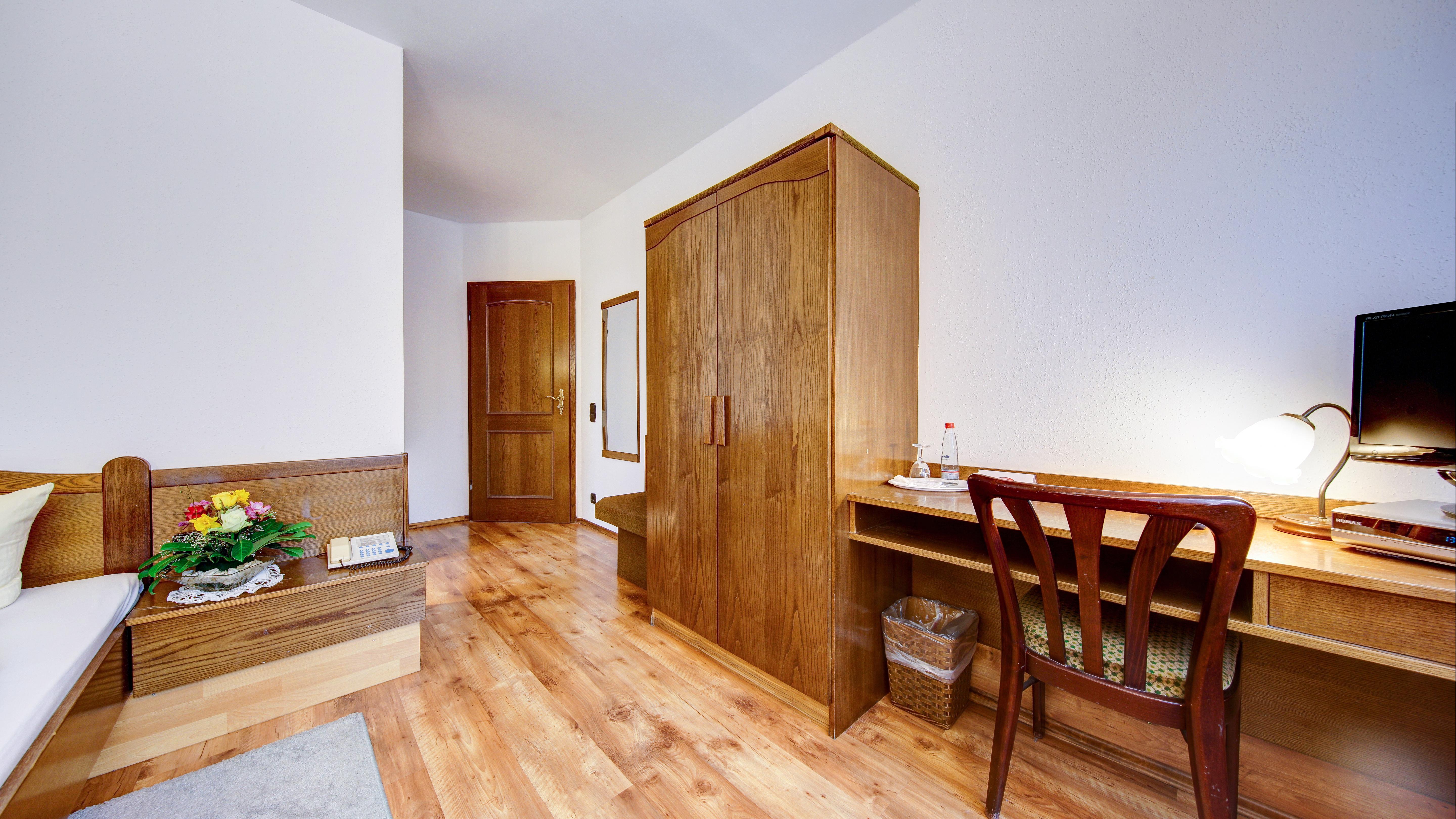 Hotel Lamm Remshalden Екстер'єр фото