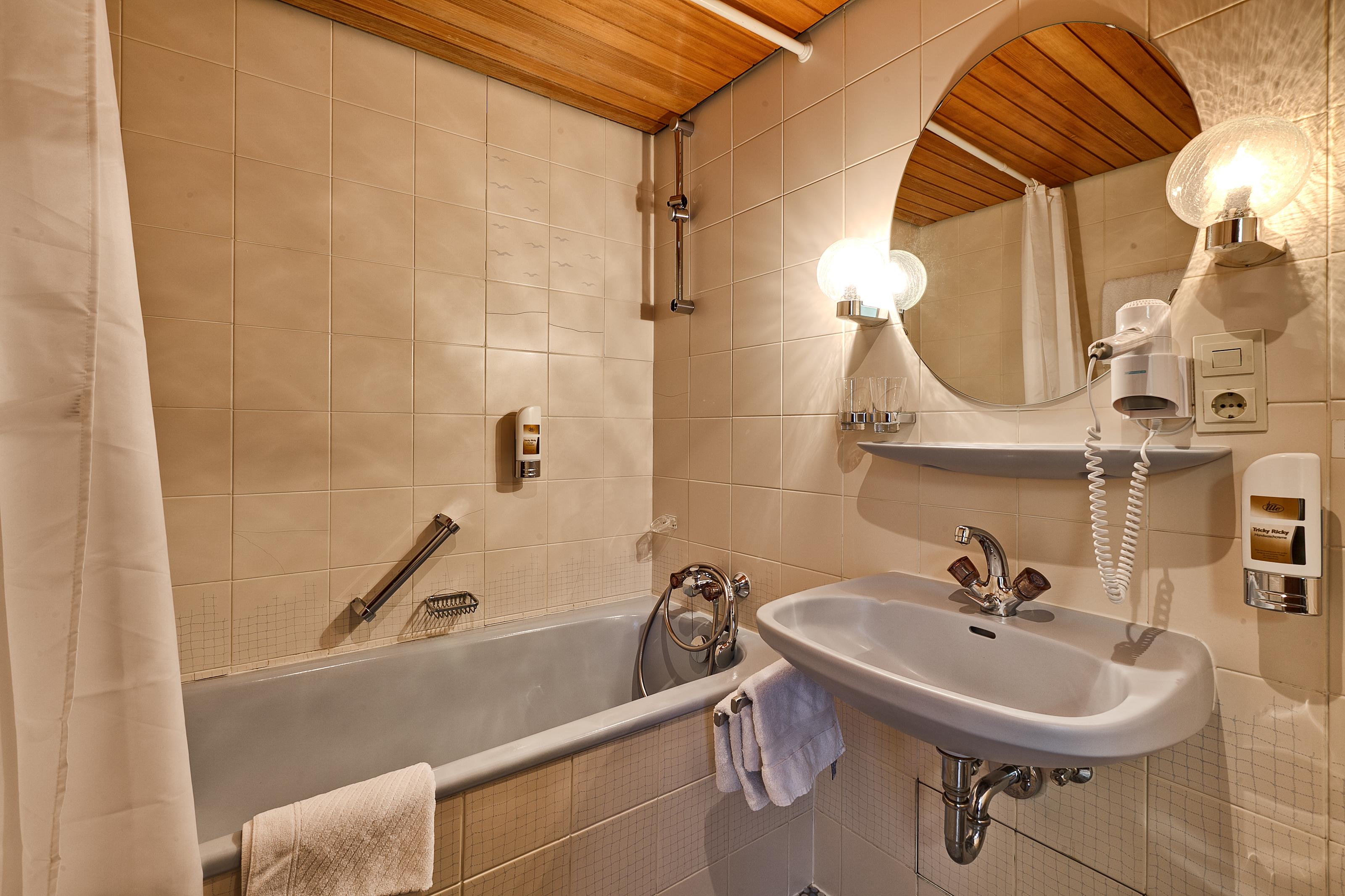 Hotel Lamm Remshalden Екстер'єр фото