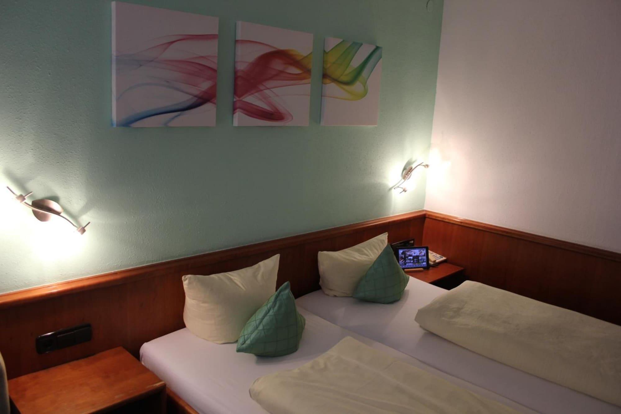 Hotel Lamm Remshalden Екстер'єр фото