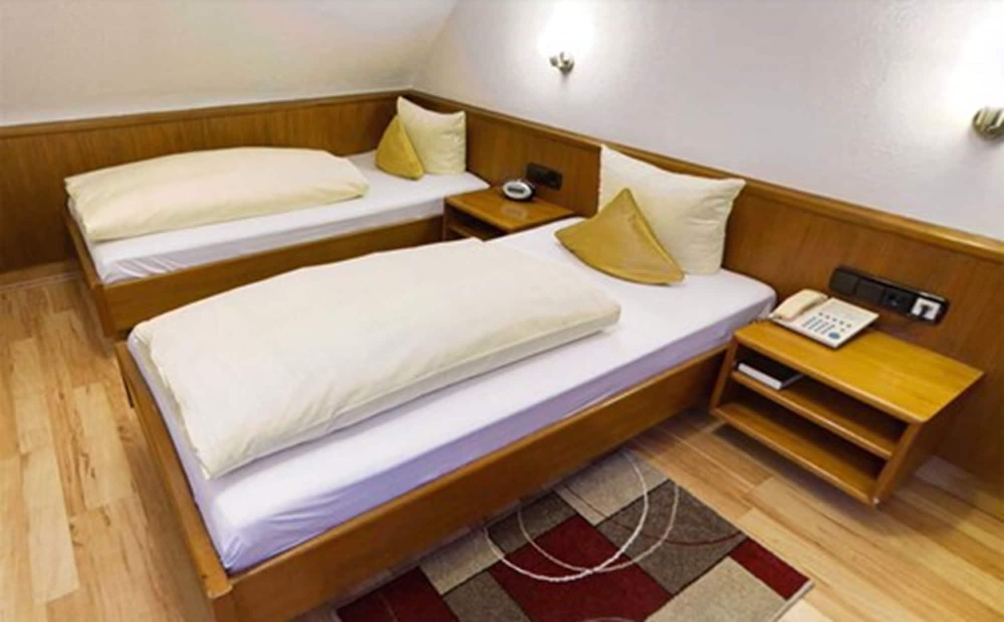 Hotel Lamm Remshalden Екстер'єр фото