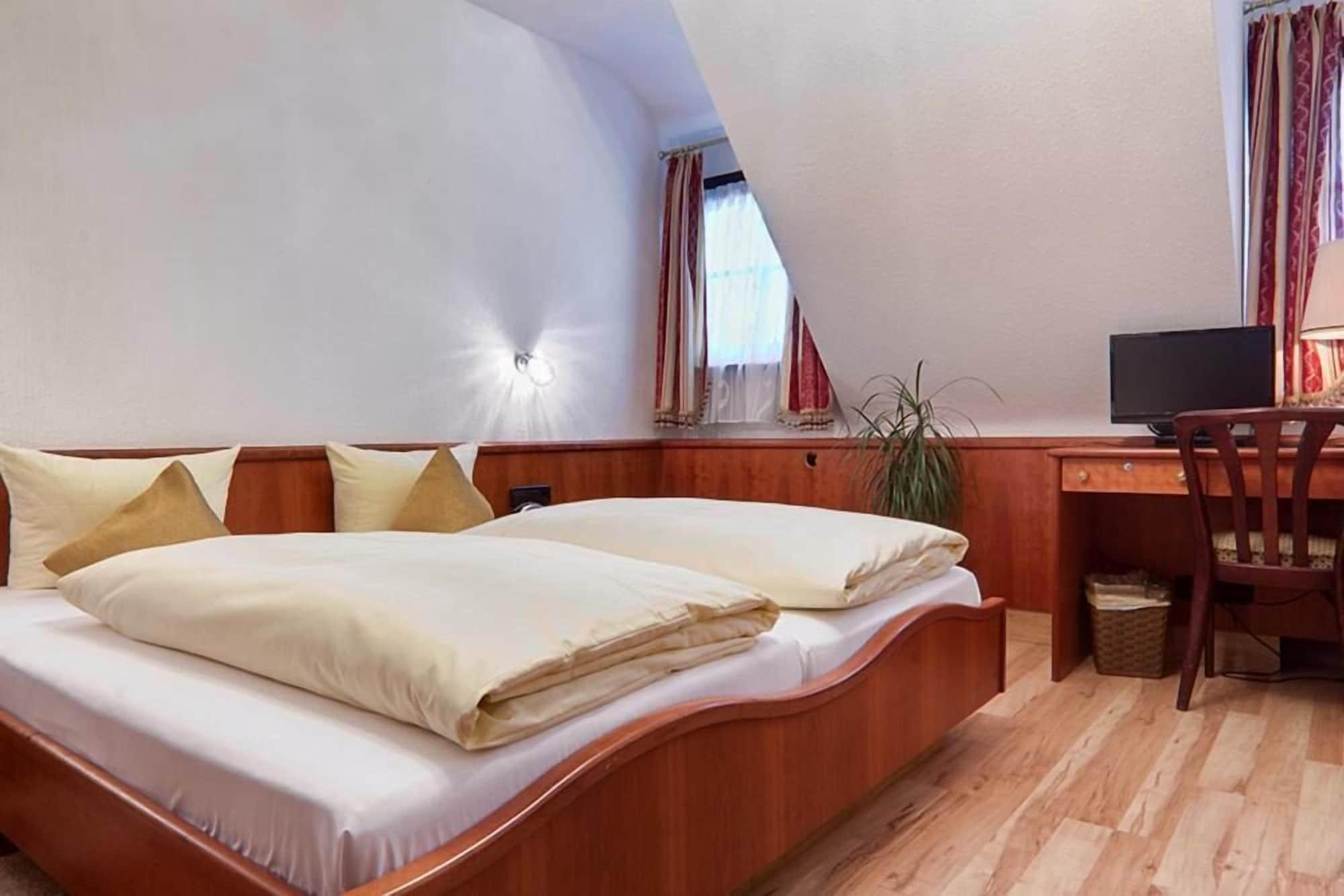 Hotel Lamm Remshalden Екстер'єр фото