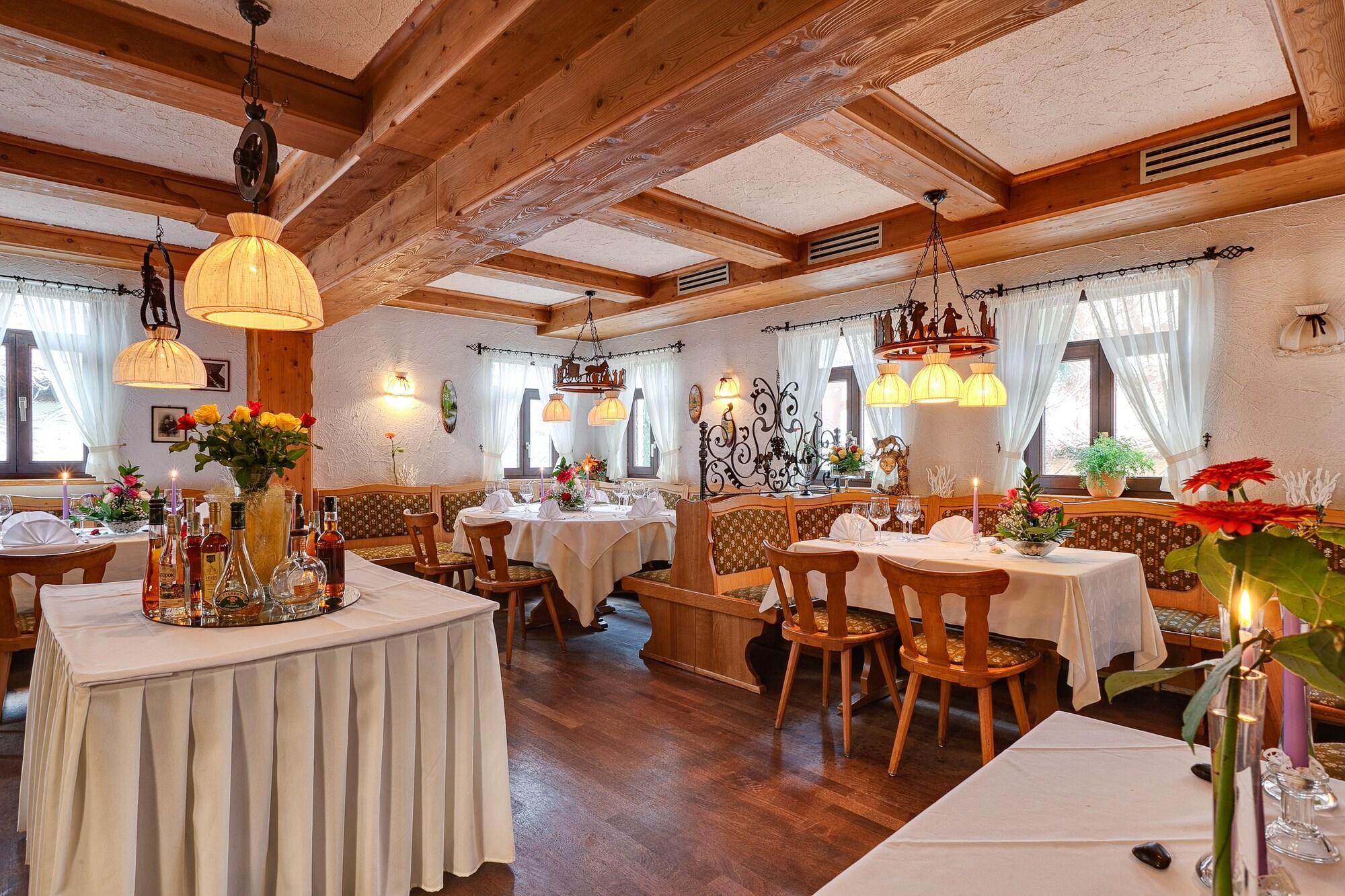 Hotel Lamm Remshalden Екстер'єр фото