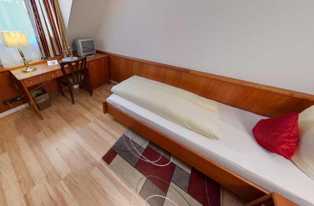 Hotel Lamm Remshalden Номер фото